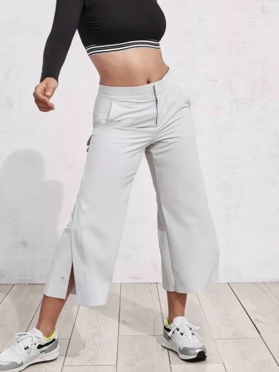 Athleta Pants - Athleta Tribeca Crop Pant Tern Gray Commuting Stretch Comfort Travel size 8 EUC